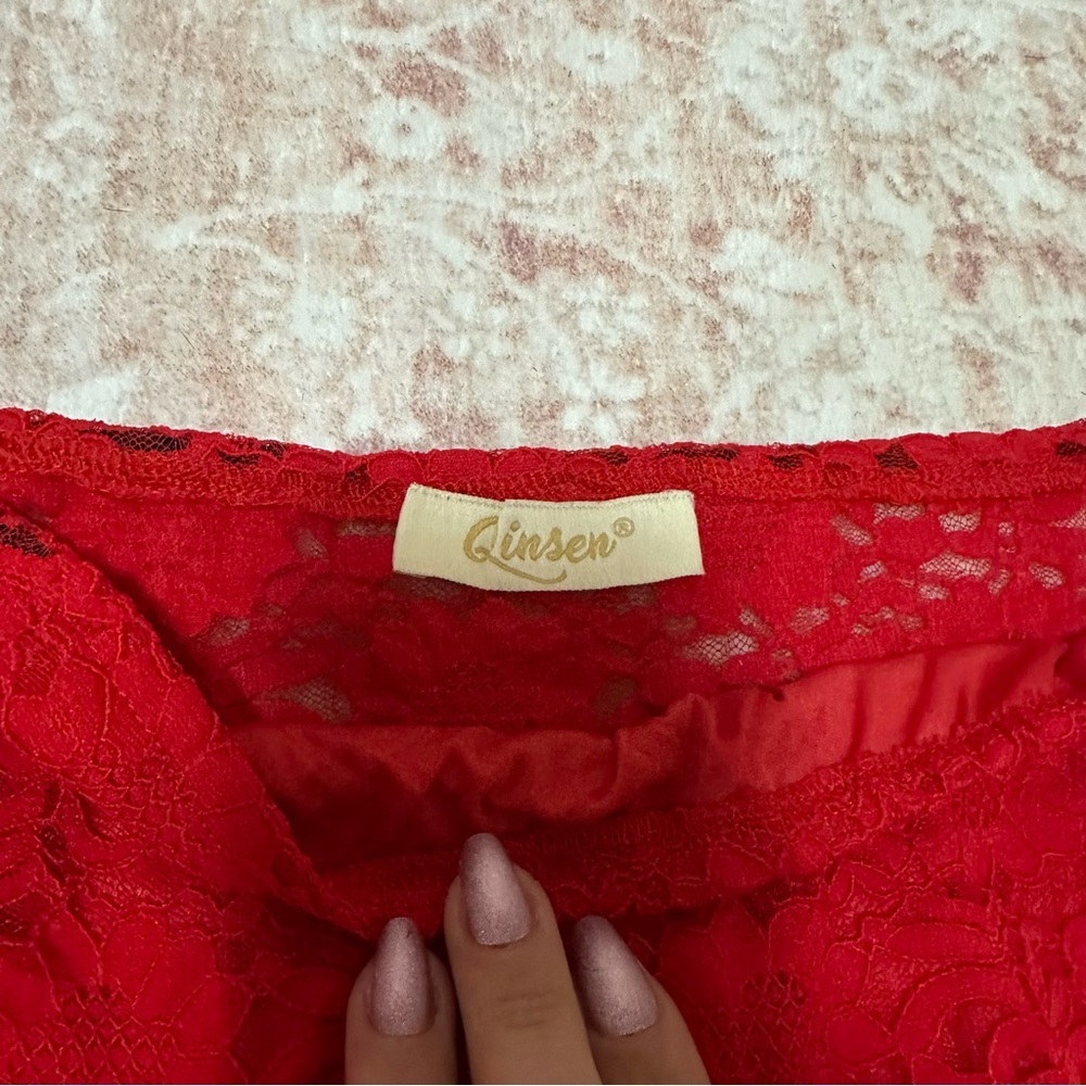 Red Lace Off The Shoulder Long Sleeve Top - Picture 4 of 8